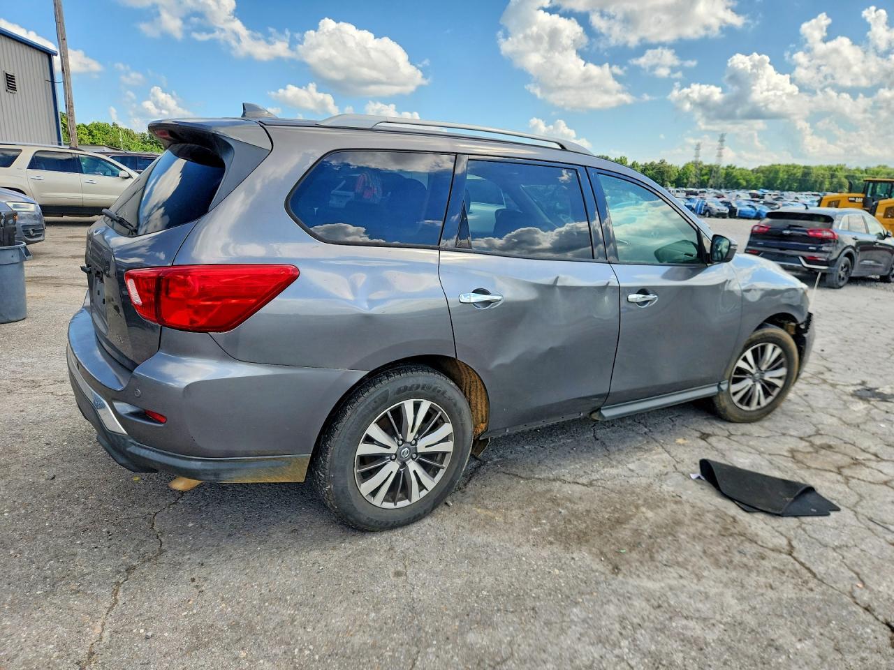 2019 Nissan Pathfinder Sv - Фото 3
