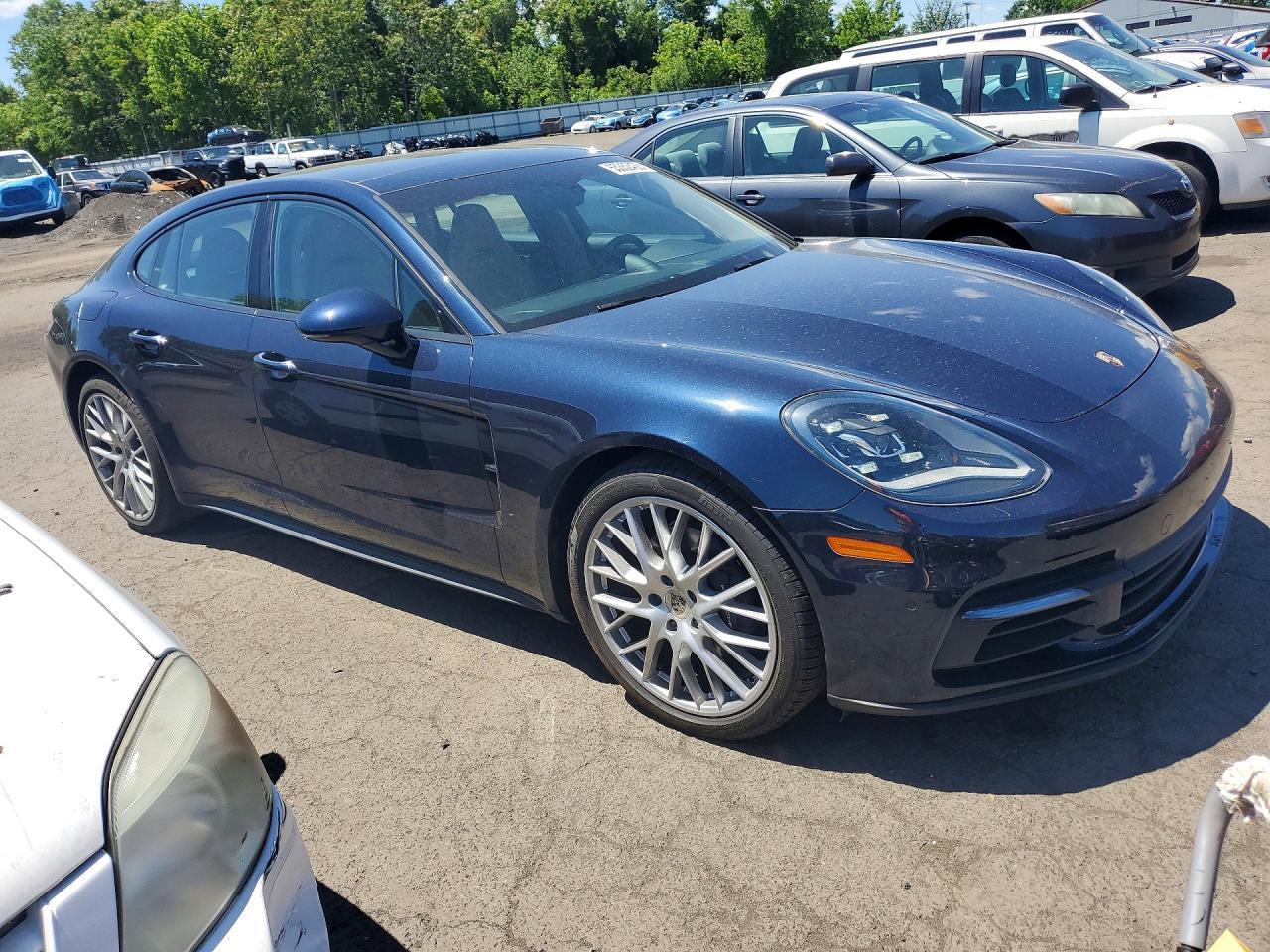 2018 Porsche Panamera 4 - Image 4