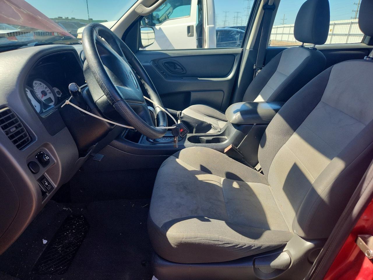 2007 Ford Escape Xls - Image 7