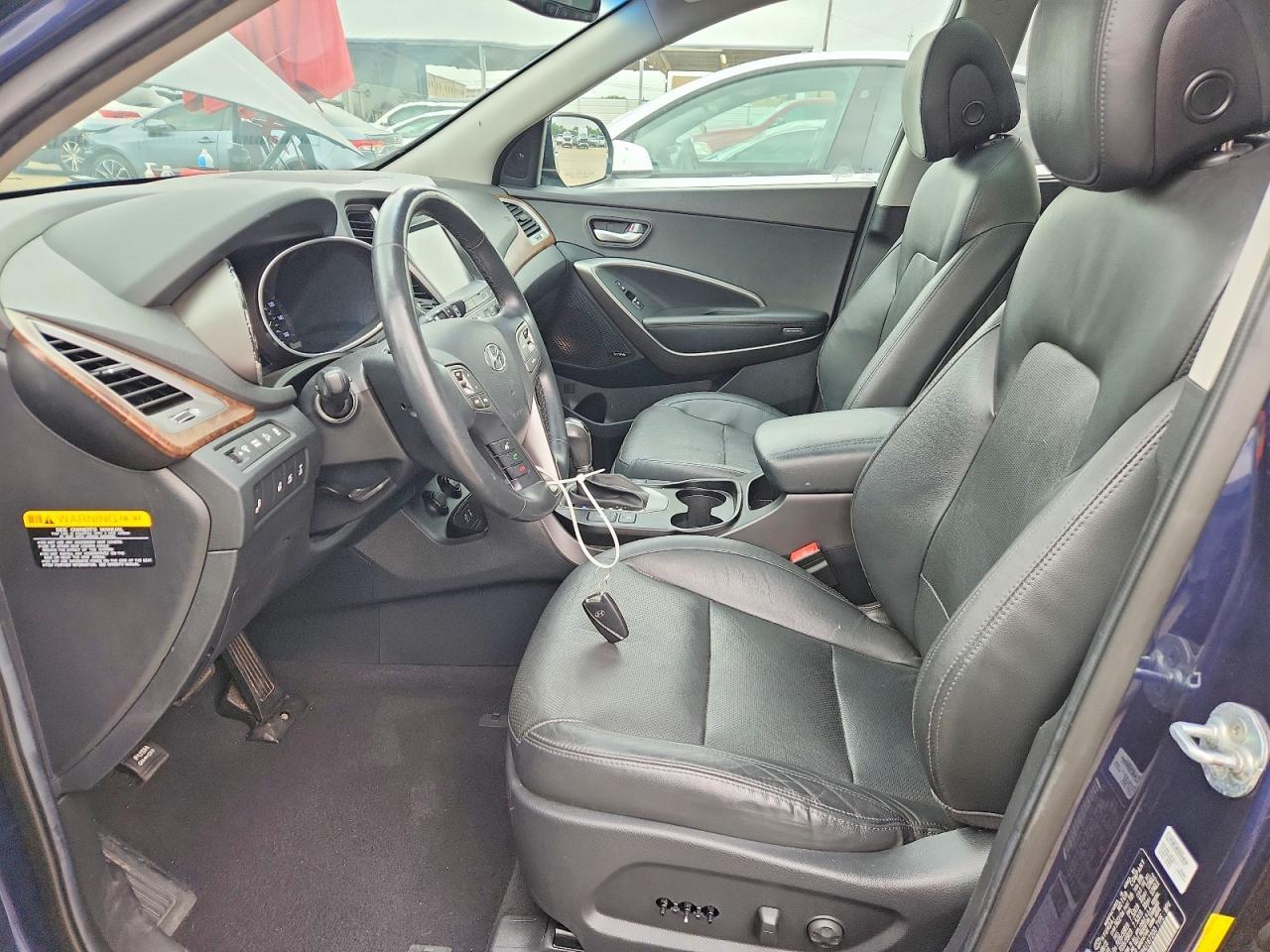 2017 Hyundai Santa Fe Limited Ultimate - Image 7