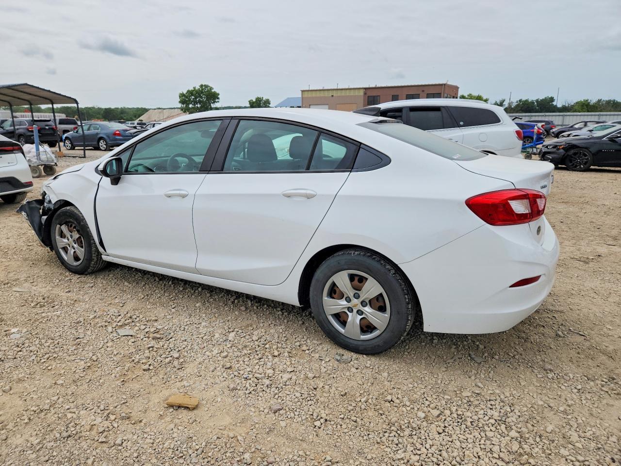 2016 Chevrolet Cruze Ls - Image 2