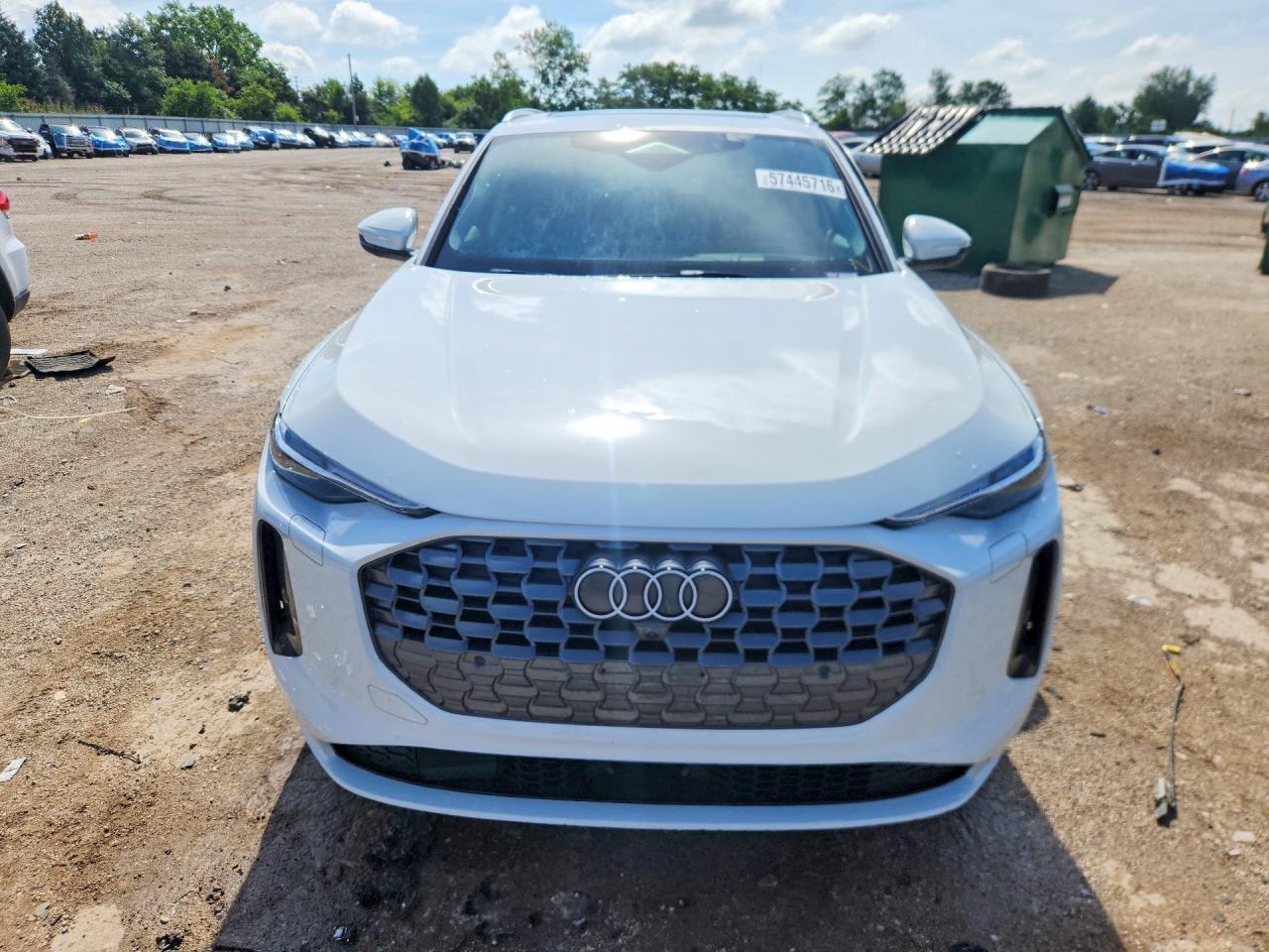 2025 Audi Q5 Premium Plus - Фото 5