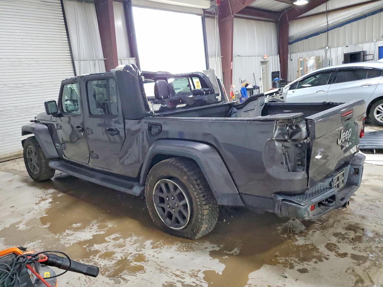 2020 Jeep Gladiator Overland - Фото 2