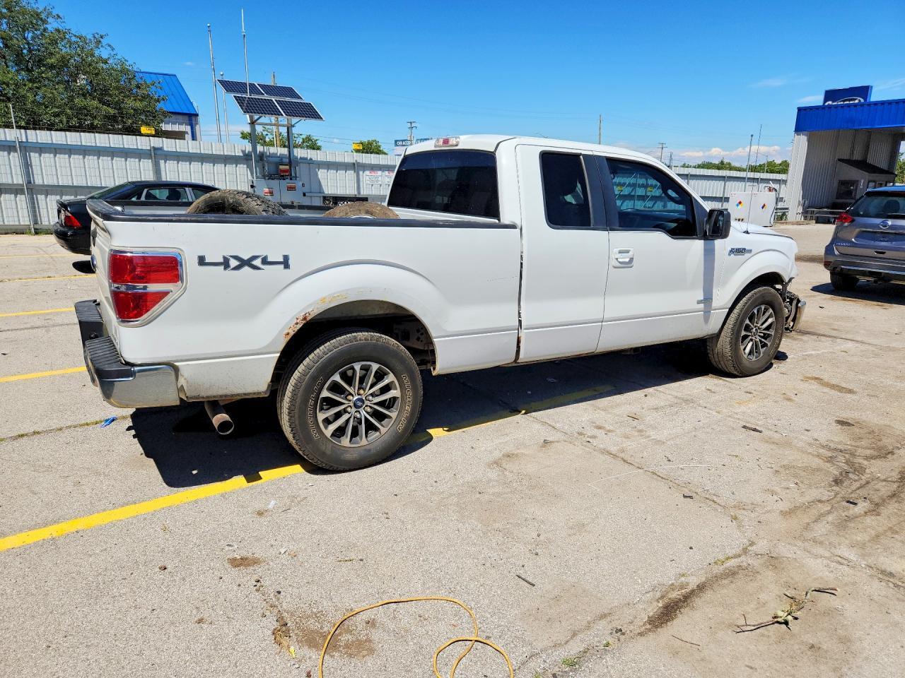 2013 Ford F150 Super Cab - Image 3