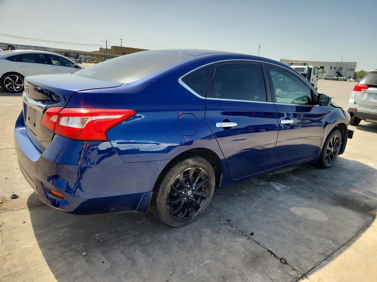 2019 Nissan Sentra S - Фото 3