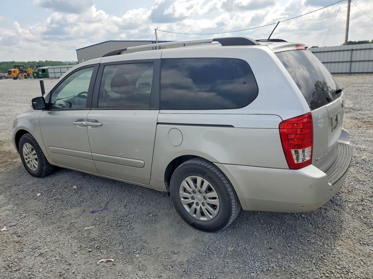 2014 Kia Sedona Lx - Фото 2
