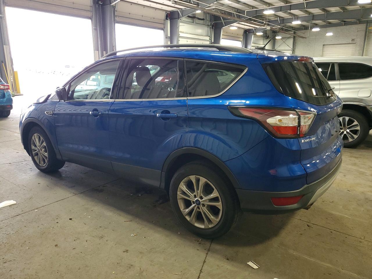 2018 Ford Escape Se - Фото 2