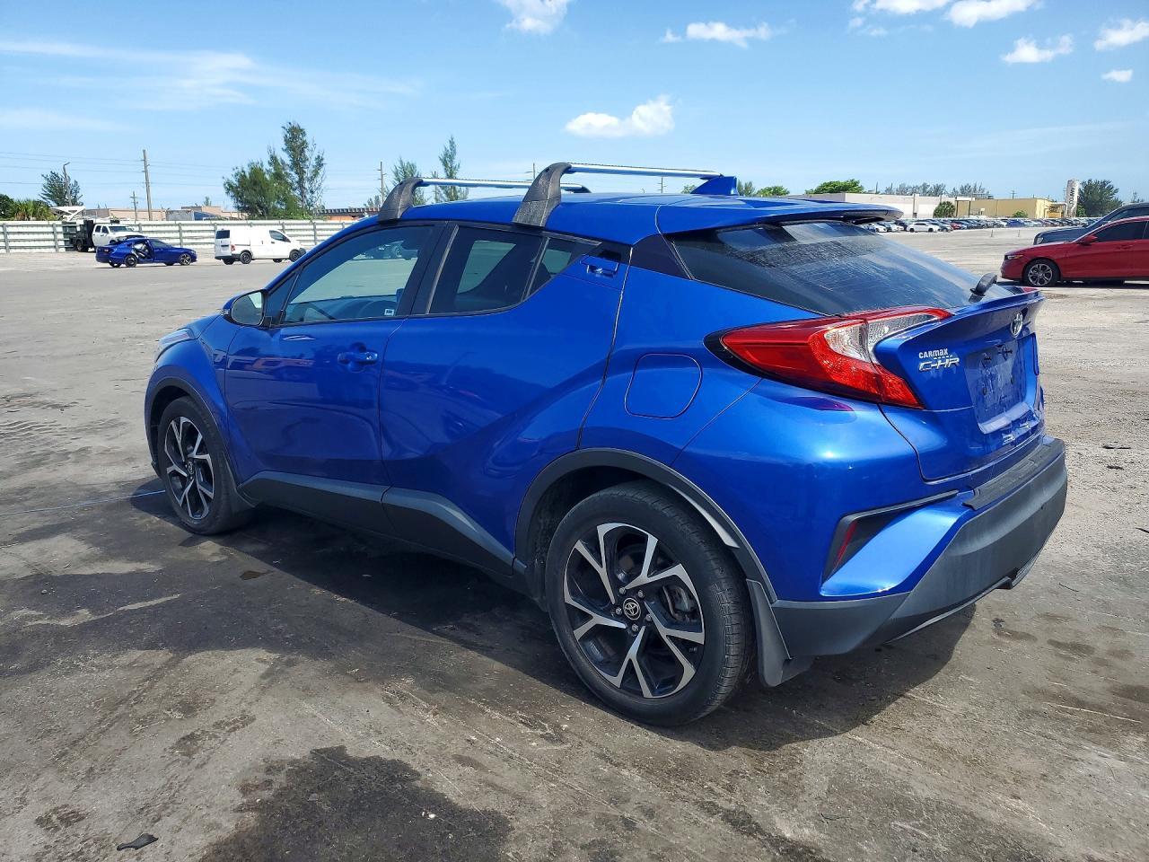 2022 Toyota C-Hr Xle - Фото 2