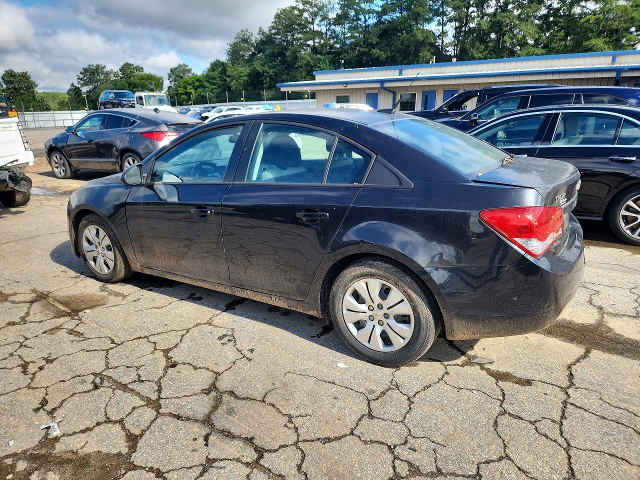 2014 Chevrolet Cruze Ls - Фото 2