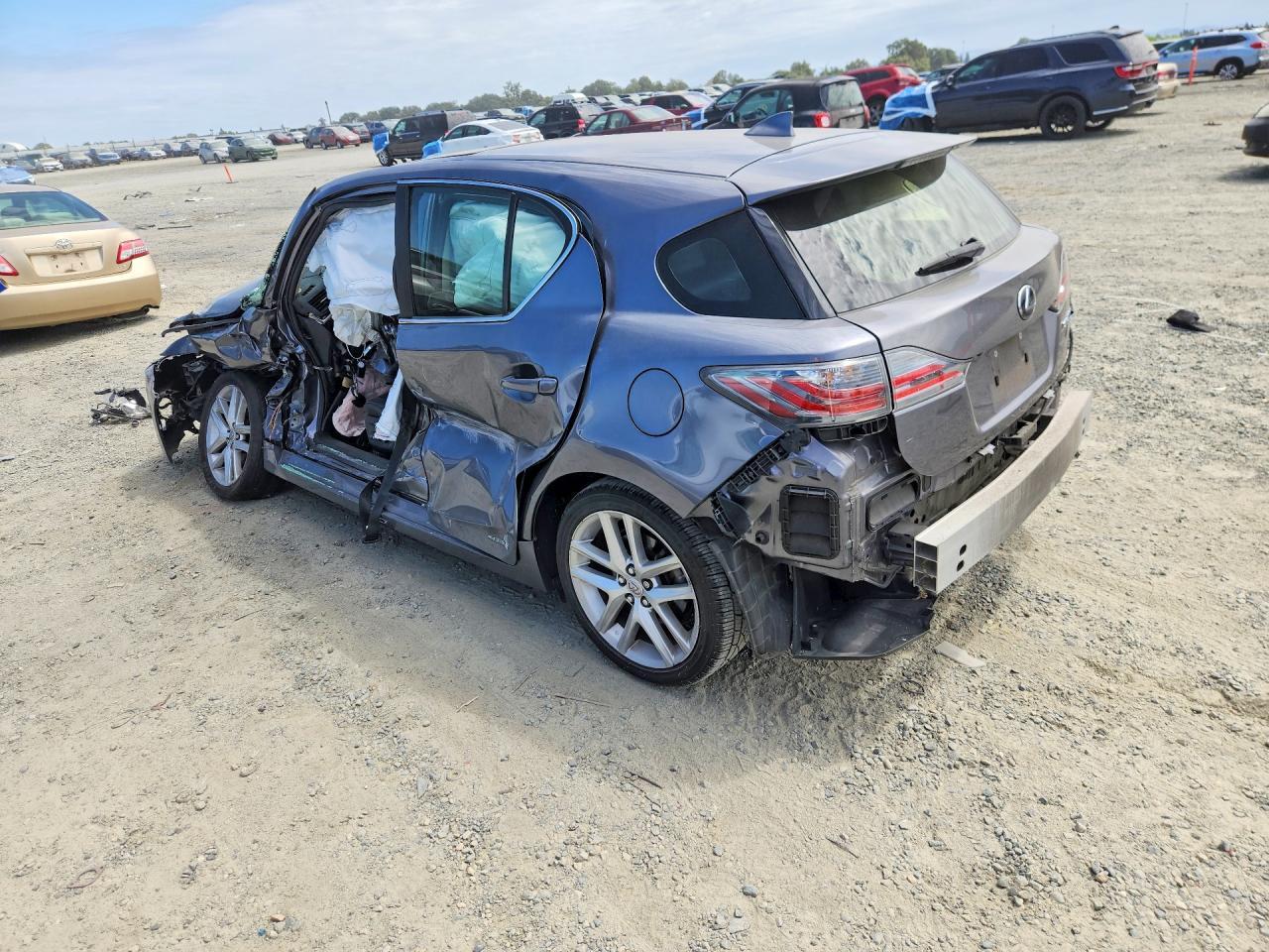 2016 Lexus Ct 200 - Image 2