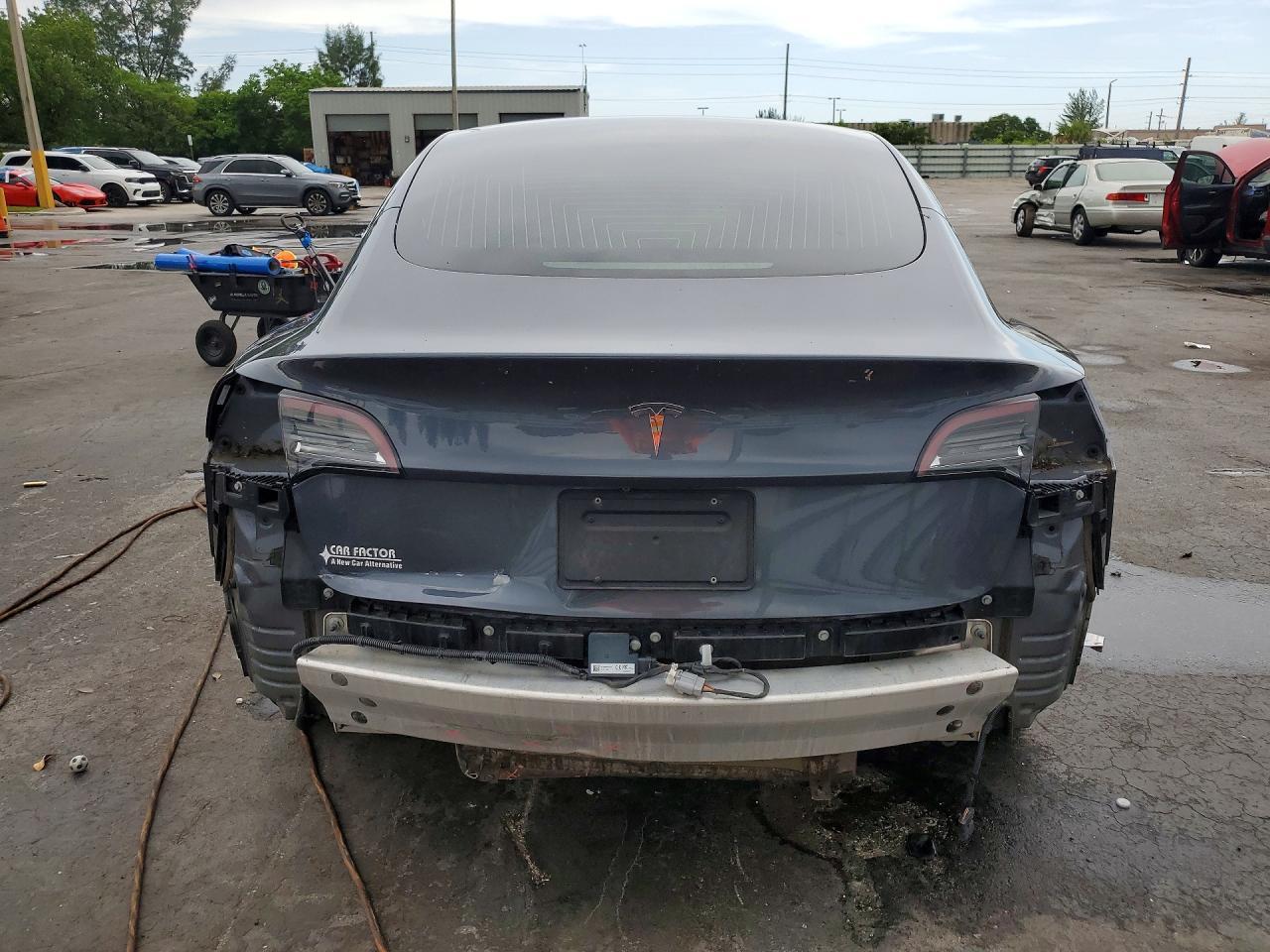 2019 Tesla 3 - Фото 6