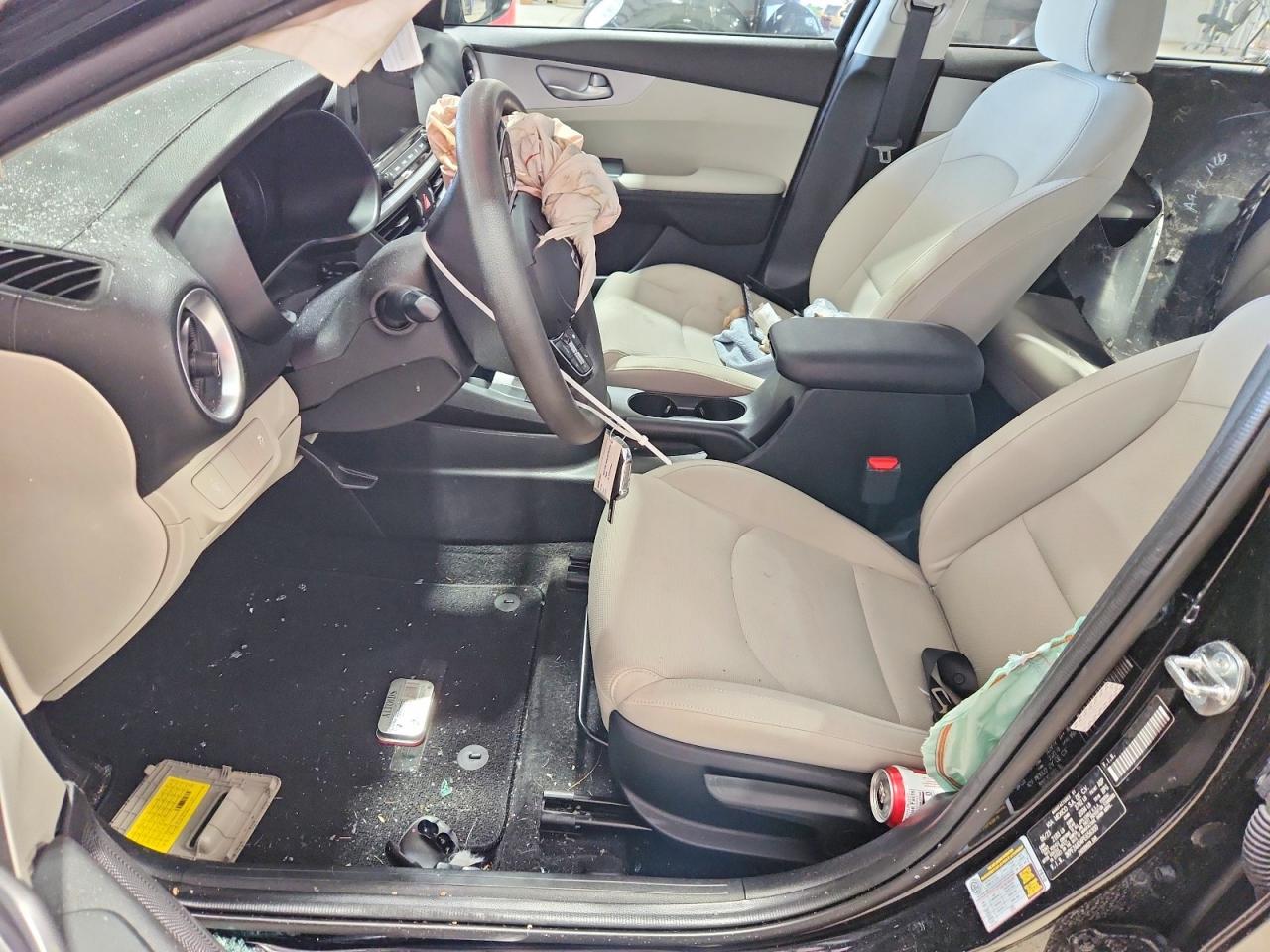 2023 Kia Forte Lxs - Image 7