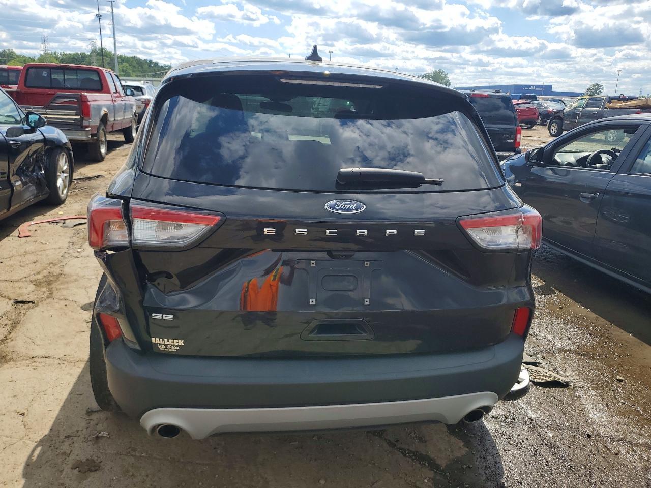 2022 Ford Escape Se - Image 6