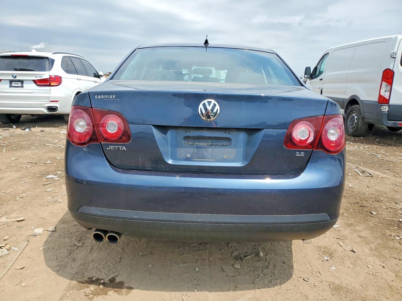 2010 Volkswagen Jetta Limited - Фото 6