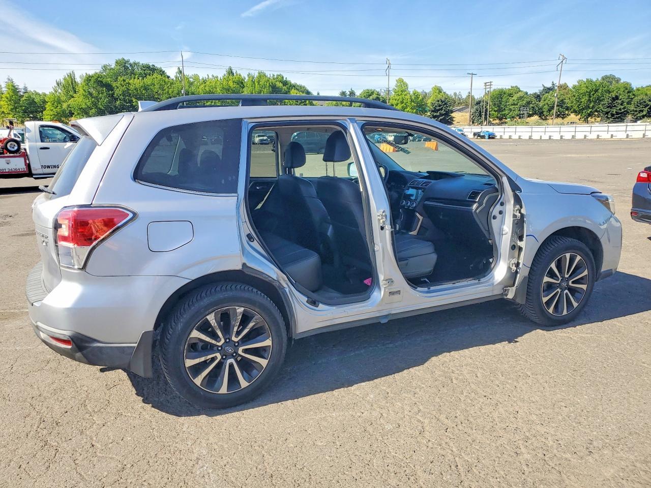 2017 Subaru Forester 2.0Xt Touring - Image 3