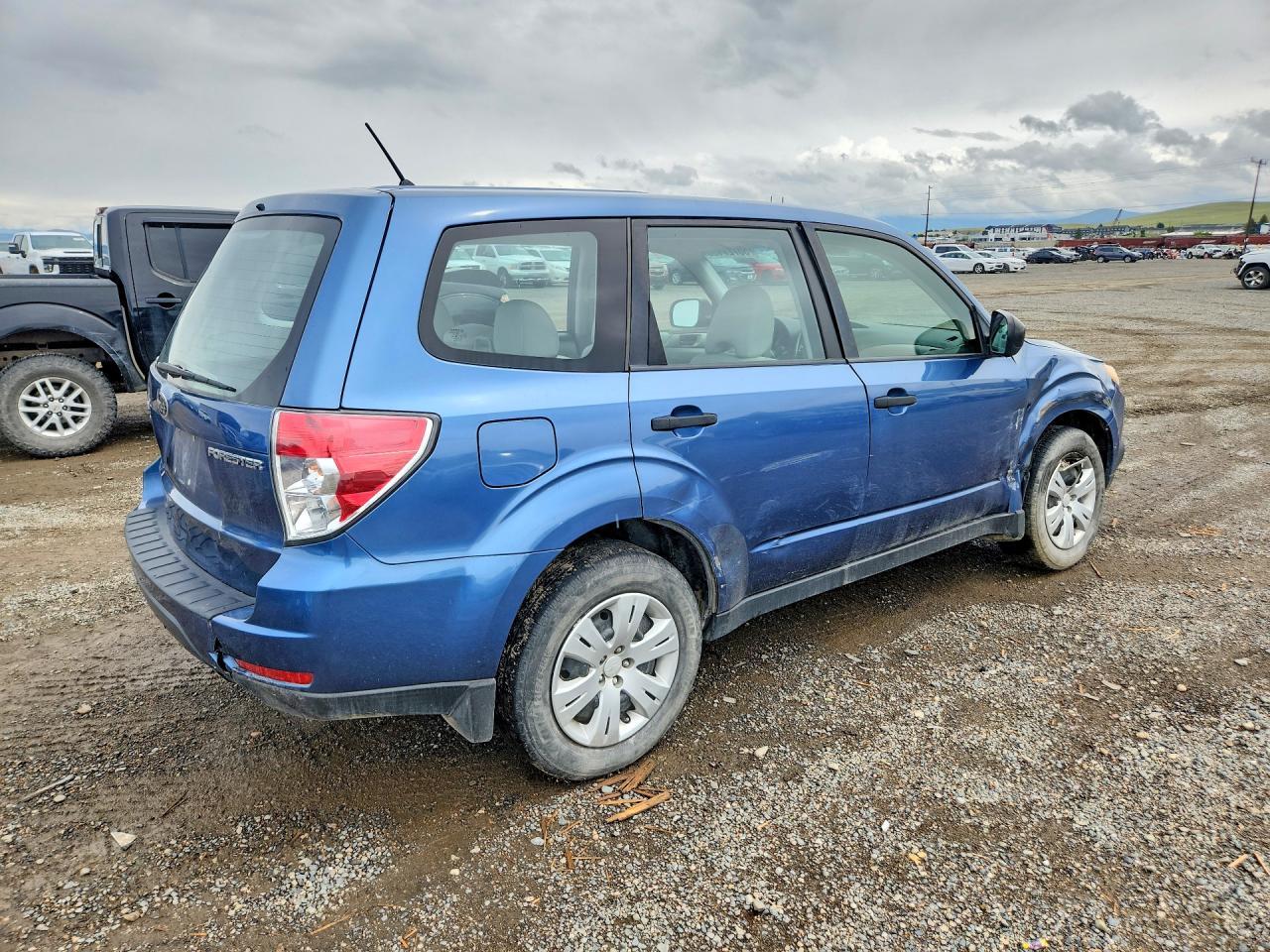 2010 Subaru Forester 2.5X - Фото 3