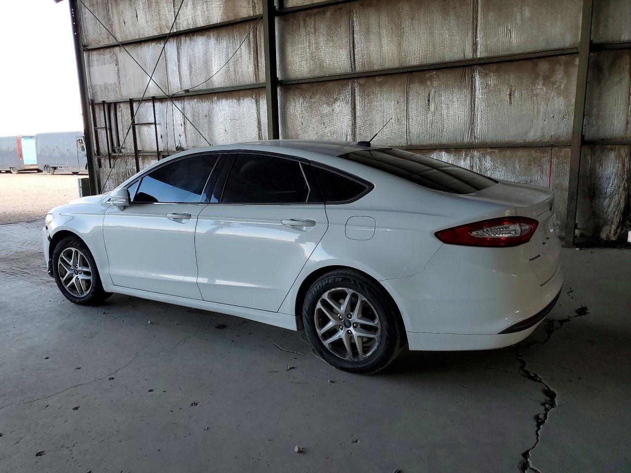 2015 Ford Fusion Se - Image 2