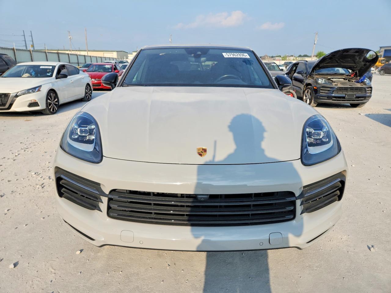 2022 Porsche Cayenne S Coupe - Image 5