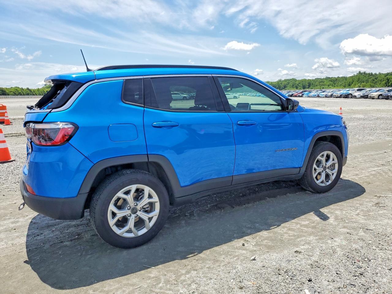 2021 Jeep Grand Cherokee 80Th Anniversary 4X2 - Image 3