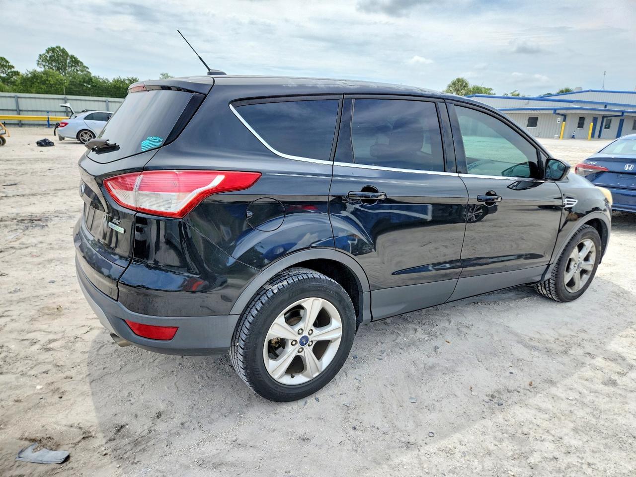 2014 Ford Escape Se - Image 3