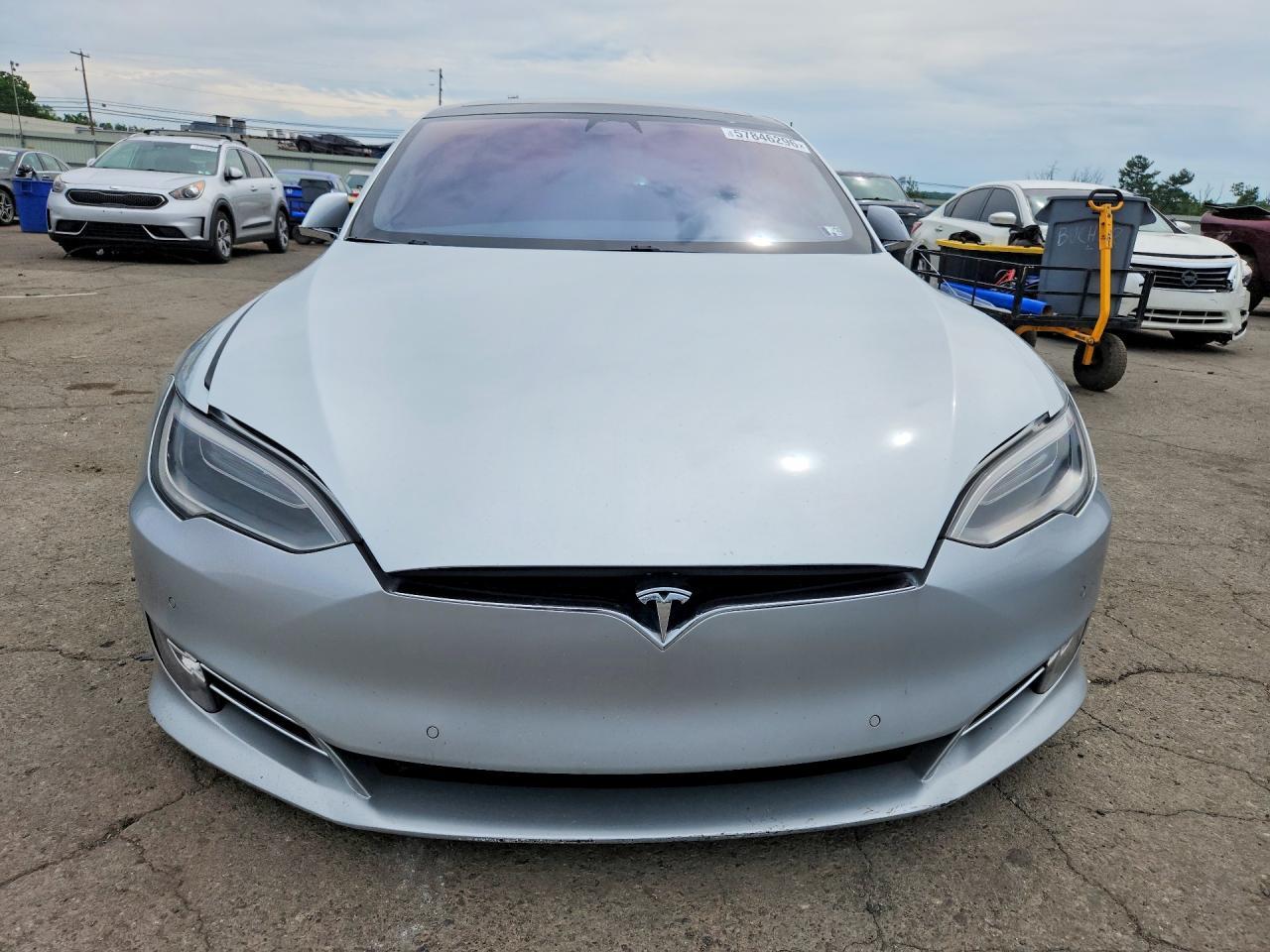 2017 Tesla Model S - Image 5