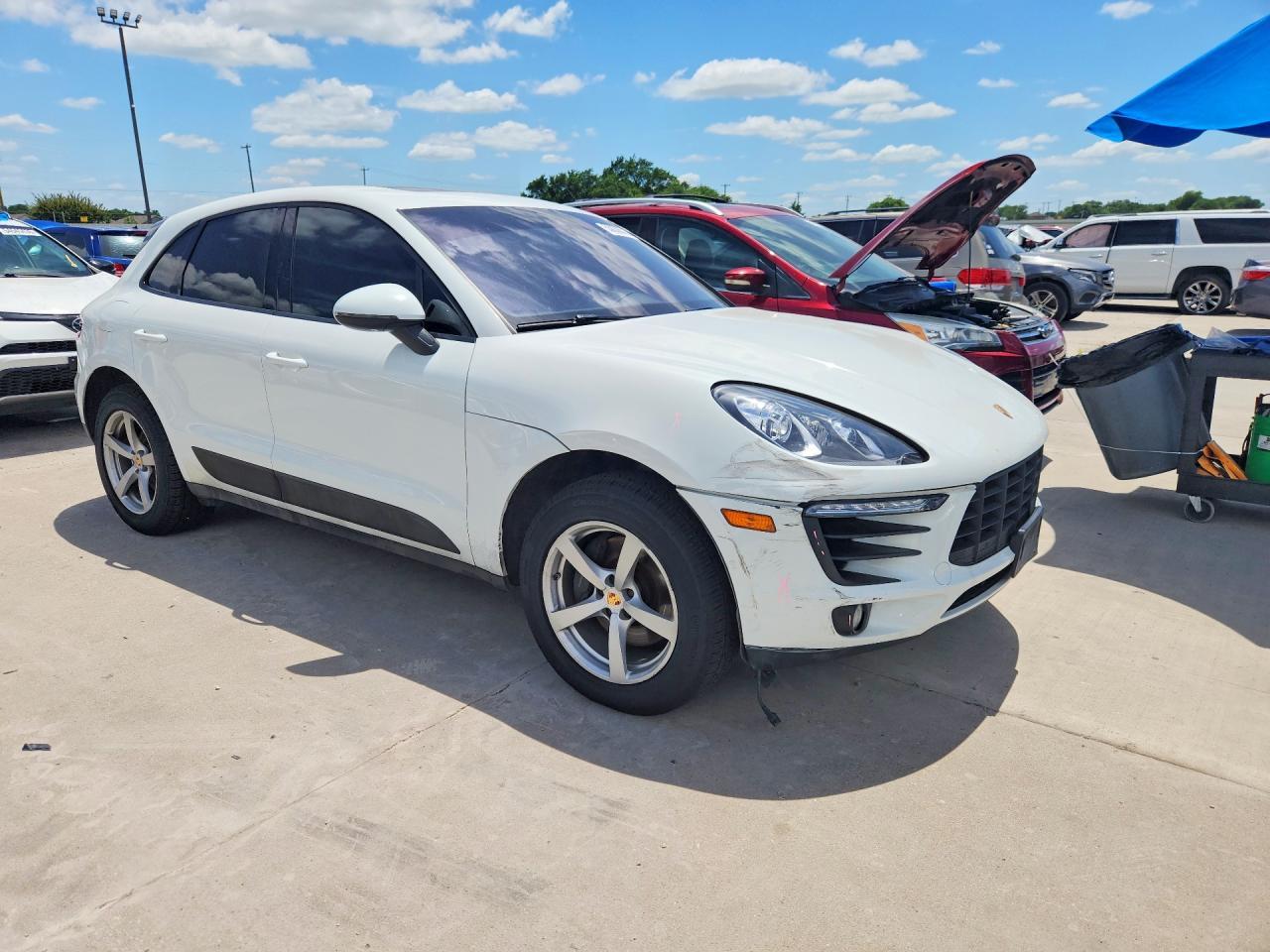 2017 Porsche Macan - Image 4