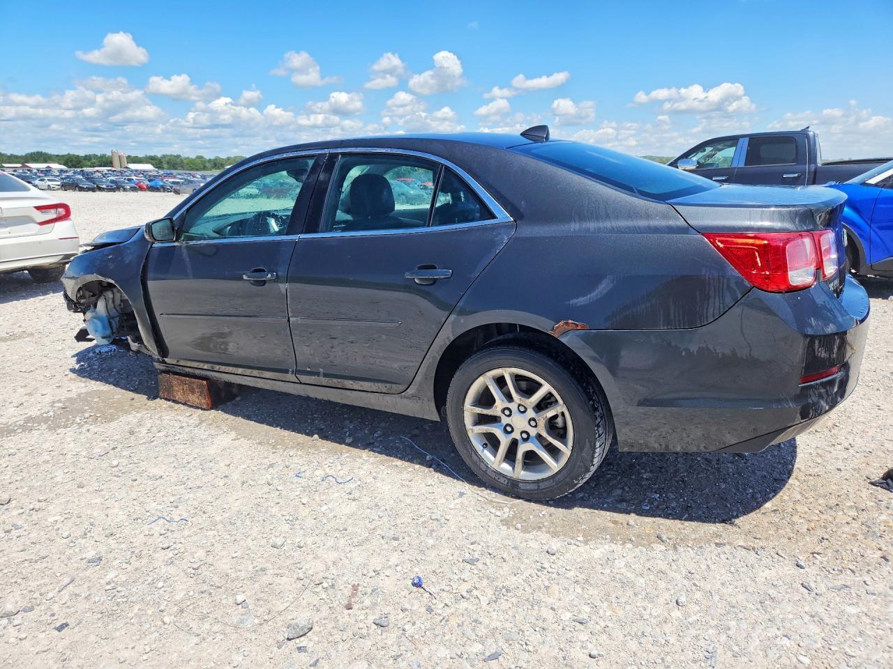2014 Chevrolet Malibu 1Lt - Фото 2