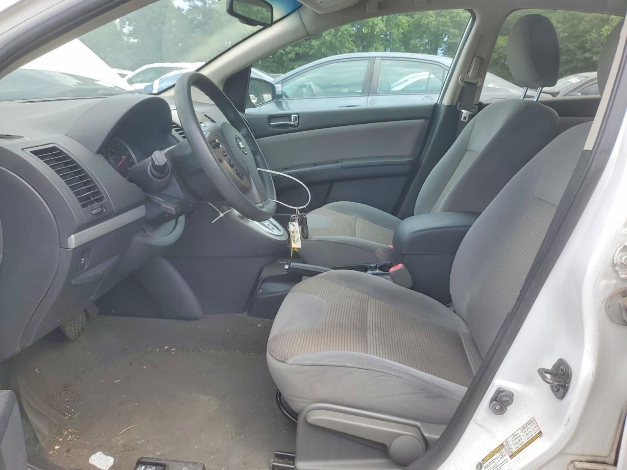 2011 Nissan Sentra 2.0 - Image 7