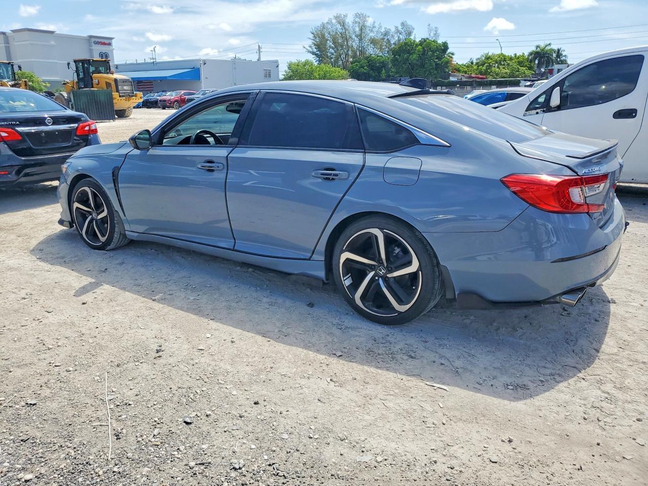 2022 Honda Accord Sport Se - Image 2
