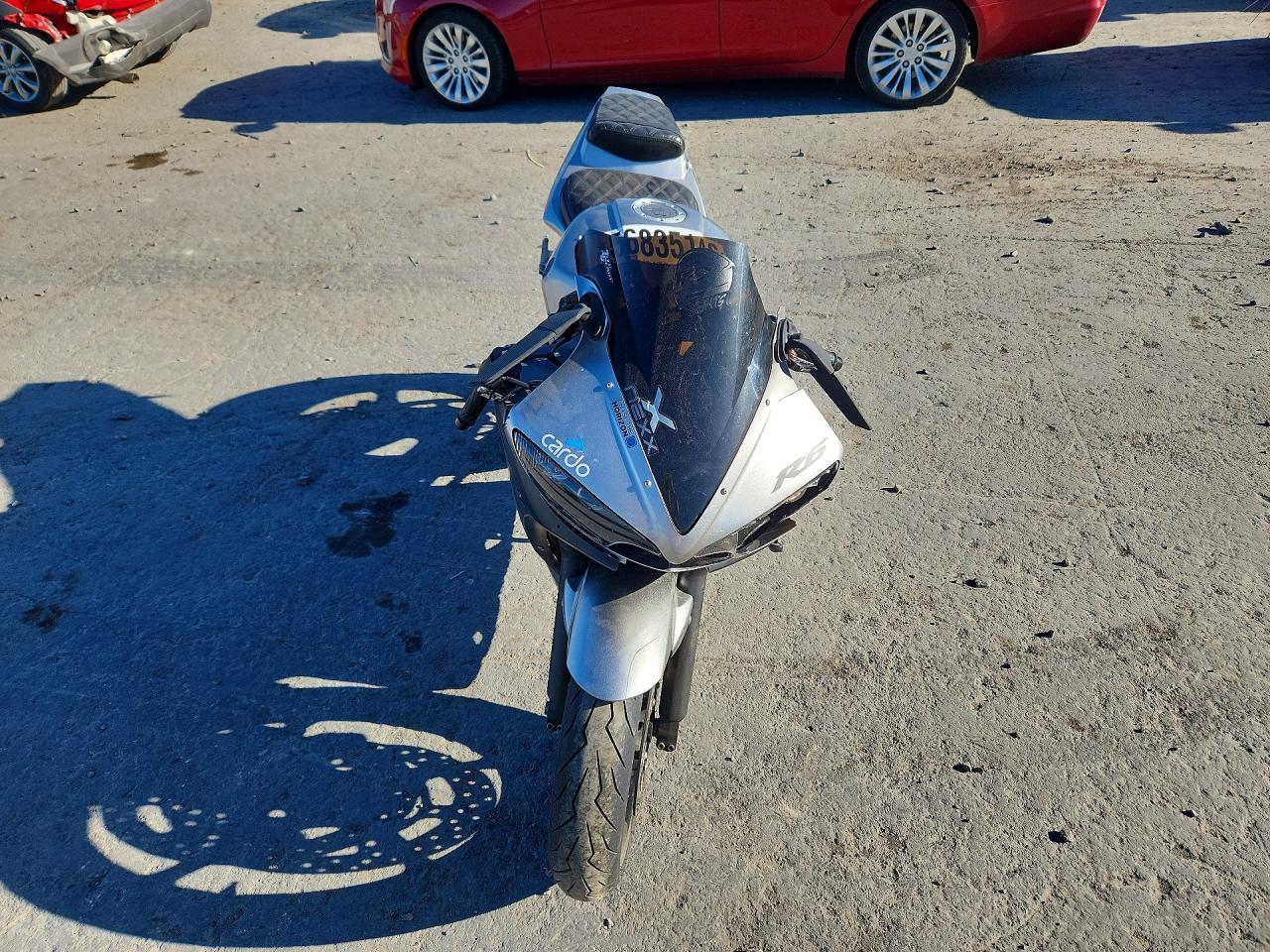 2003 Yamaha Yzfr6 L - Image 2