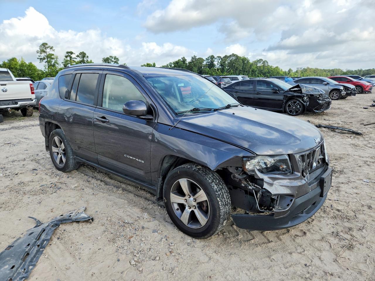 2017 Jeep Compass Latitude - Фото 4