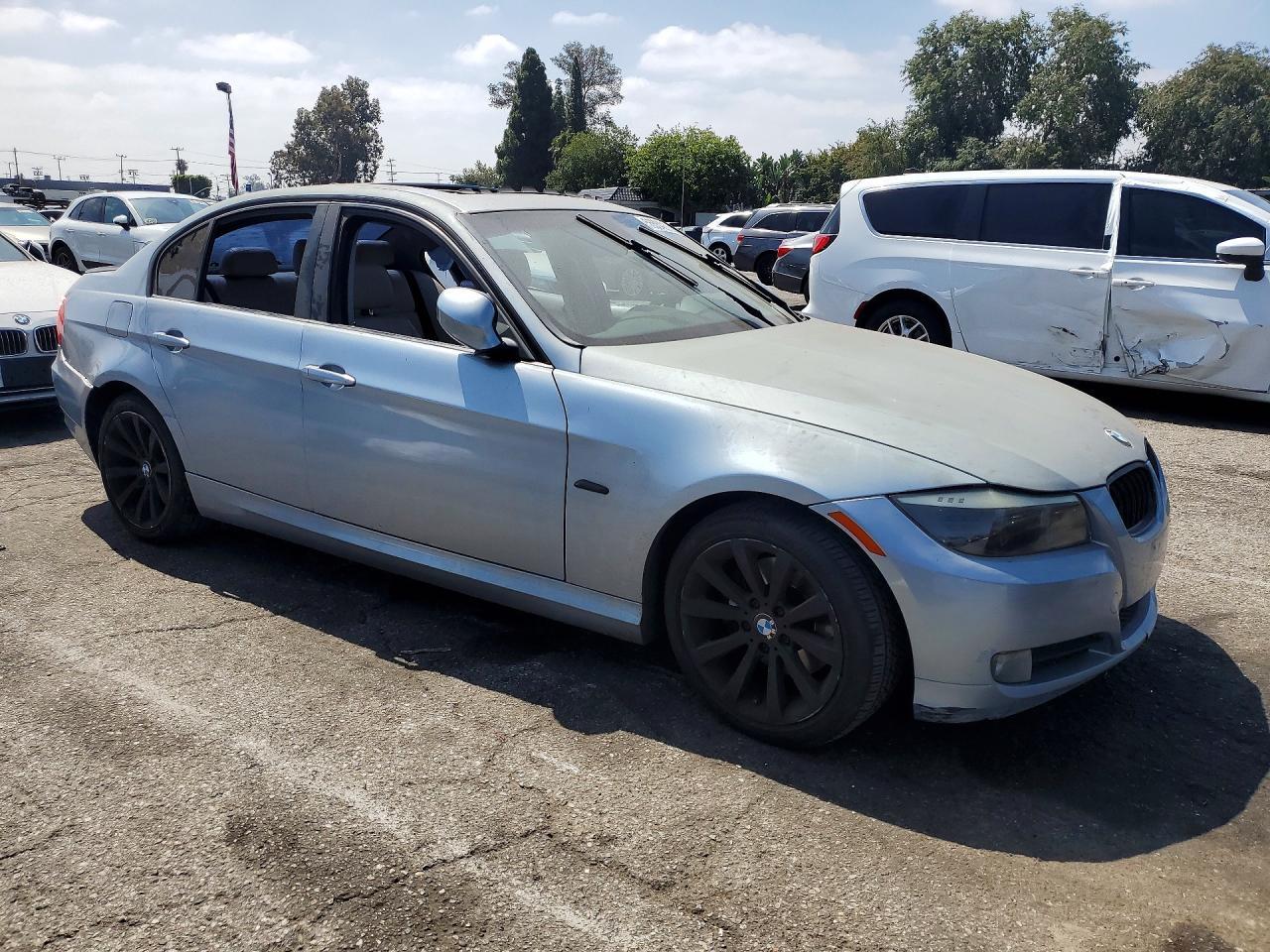 2011 BMW 328 I - Image 4