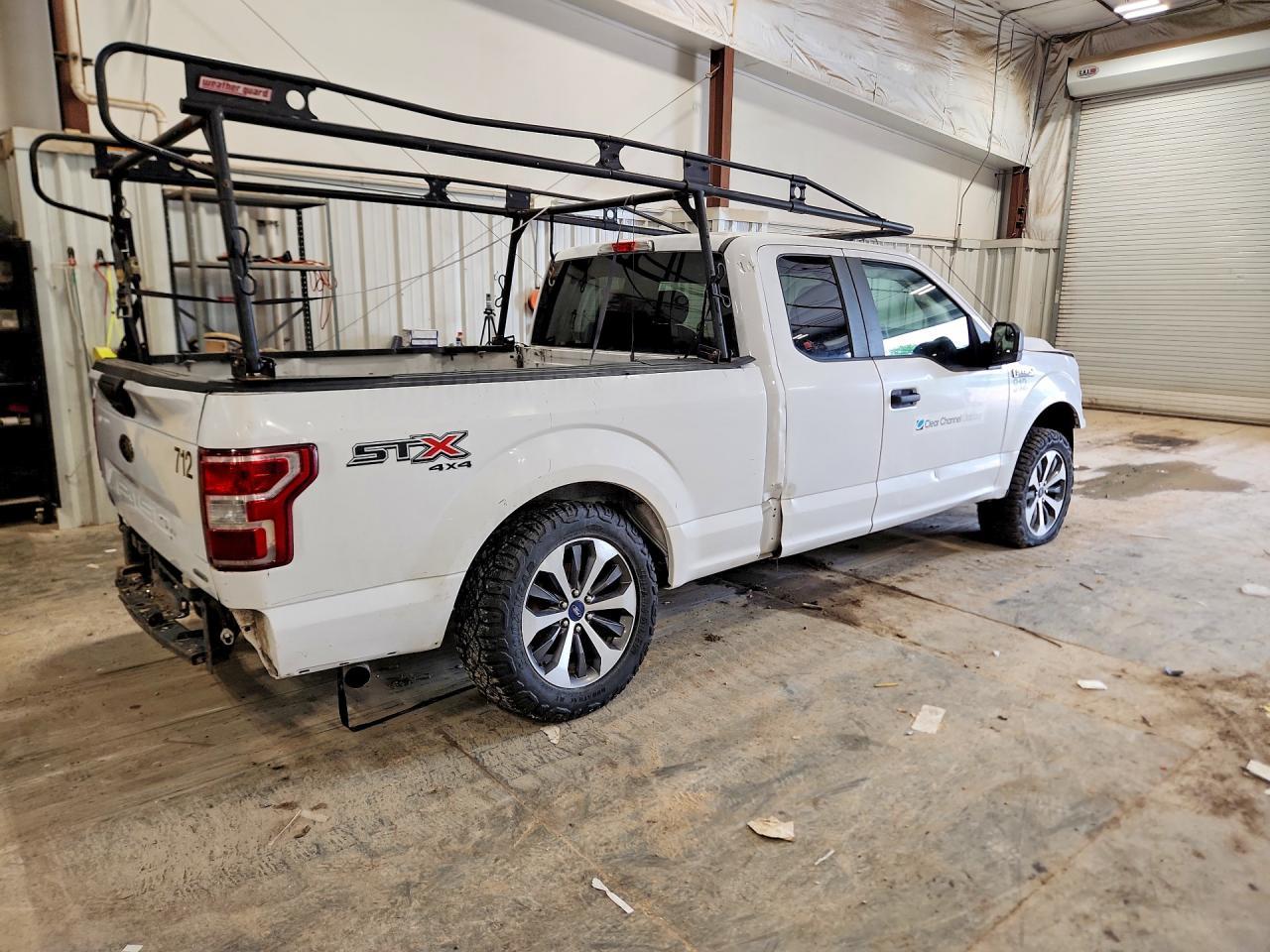 2019 Ford F150 Super Cab - Фото 3