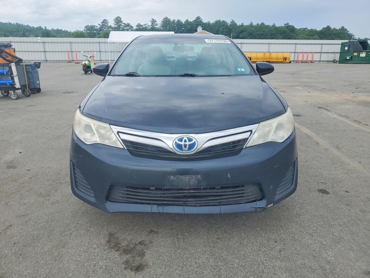 2014 Toyota Camry Hybrid Le - Фото 5