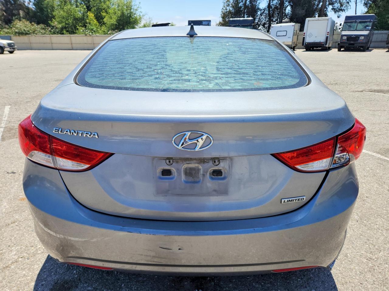 2012 Hyundai Elantra Limited - Image 6