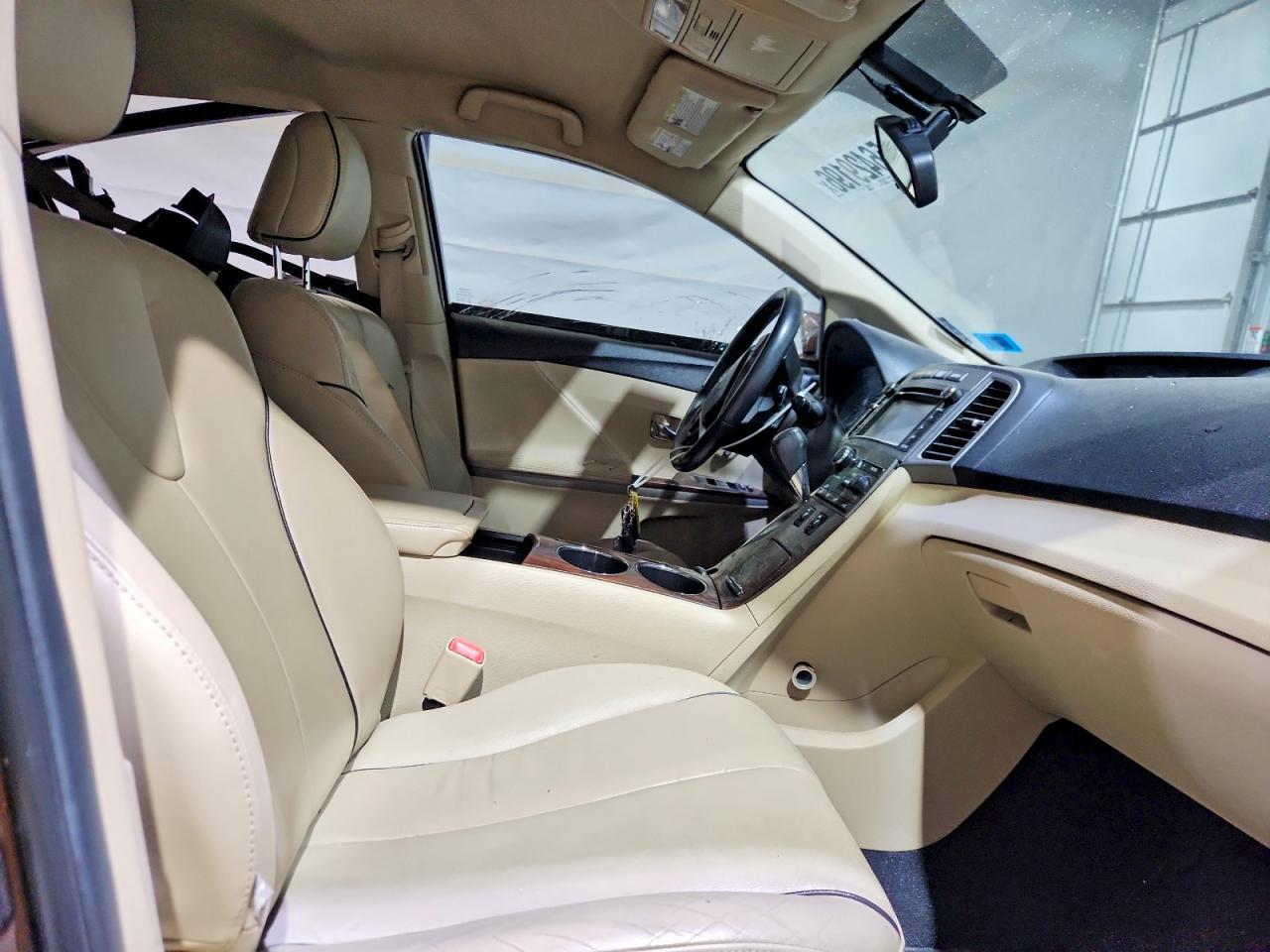 2013 Toyota Venza Xle - Image 7