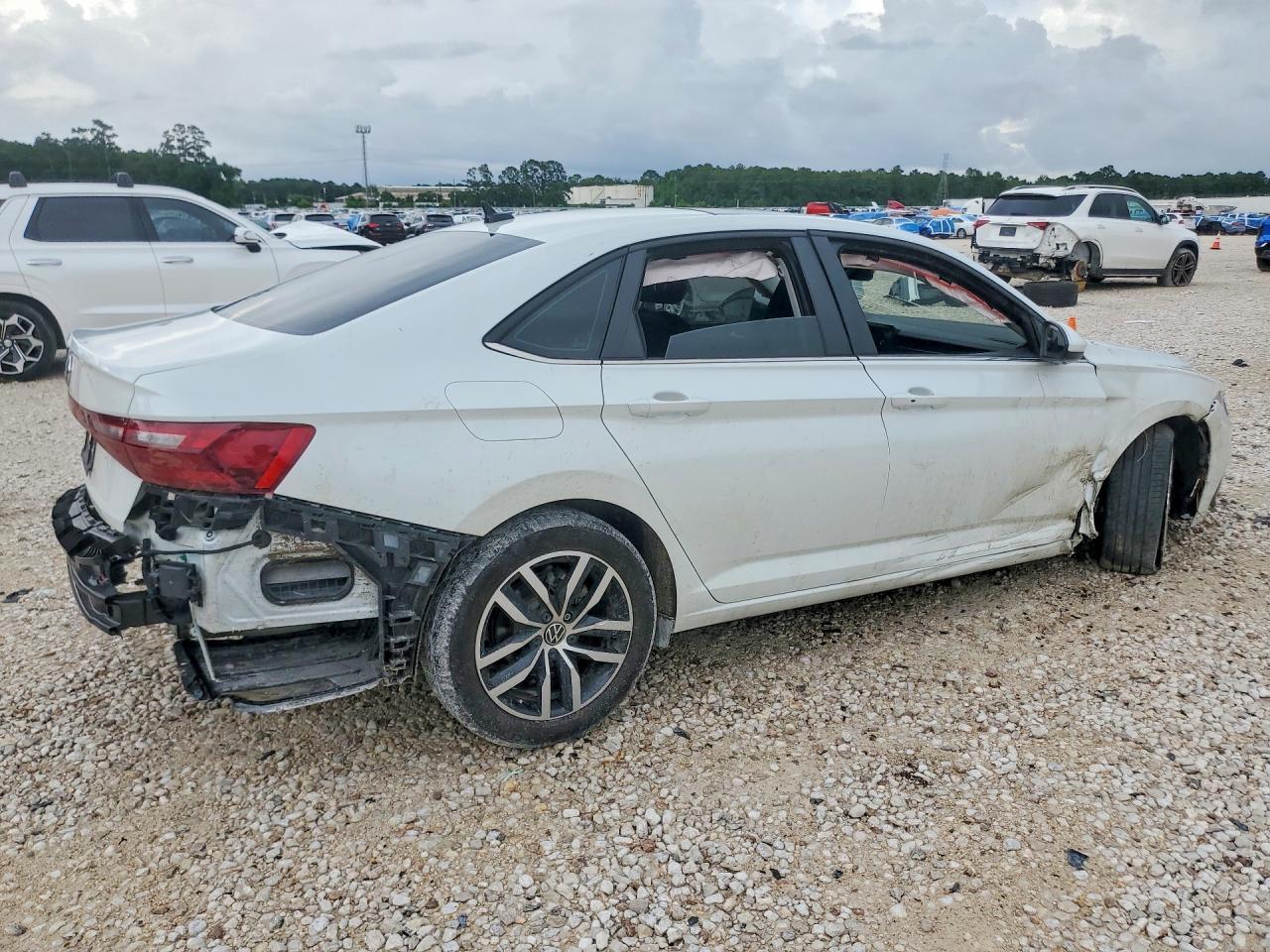 2025 Volkswagen Jetta Se - Фото 3