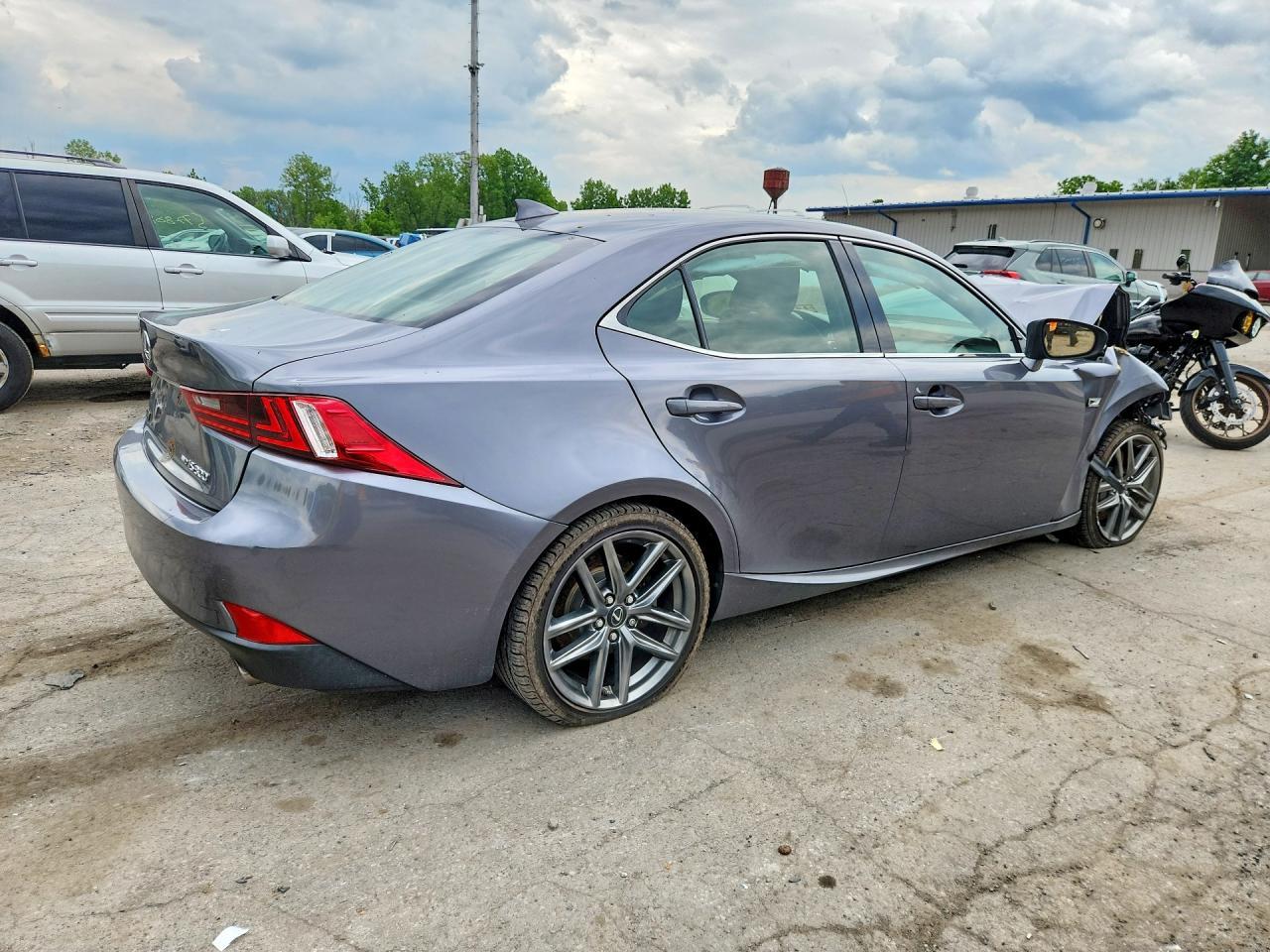 2016 Lexus Is 300 - Фото 3