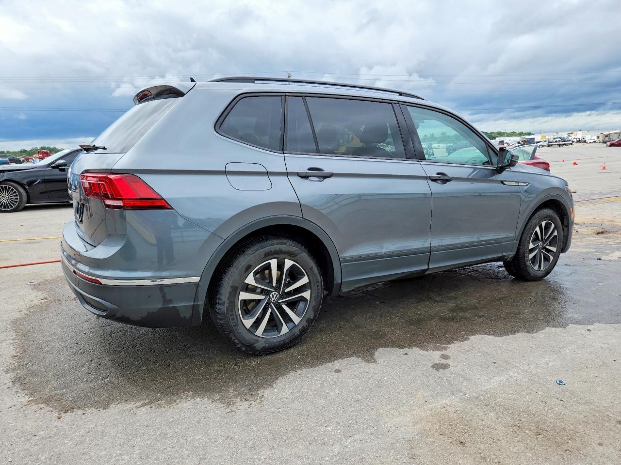 2023 Volkswagen Tiguan S - Фото 3