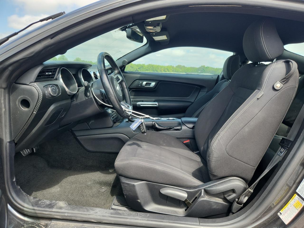 2018 Ford Mustang - Фото 7