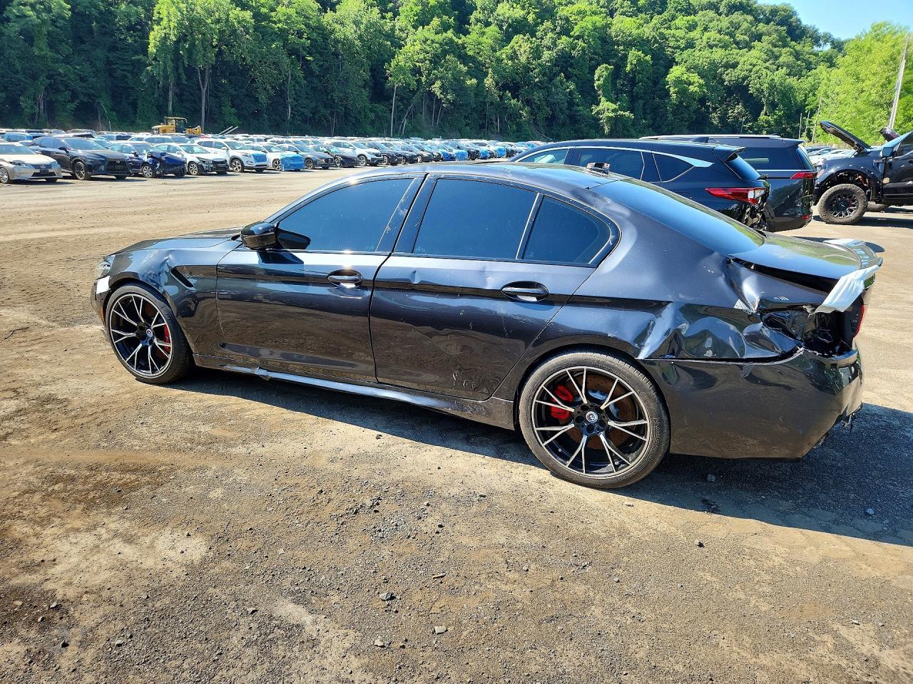 2023 BMW M5 - Фото 2
