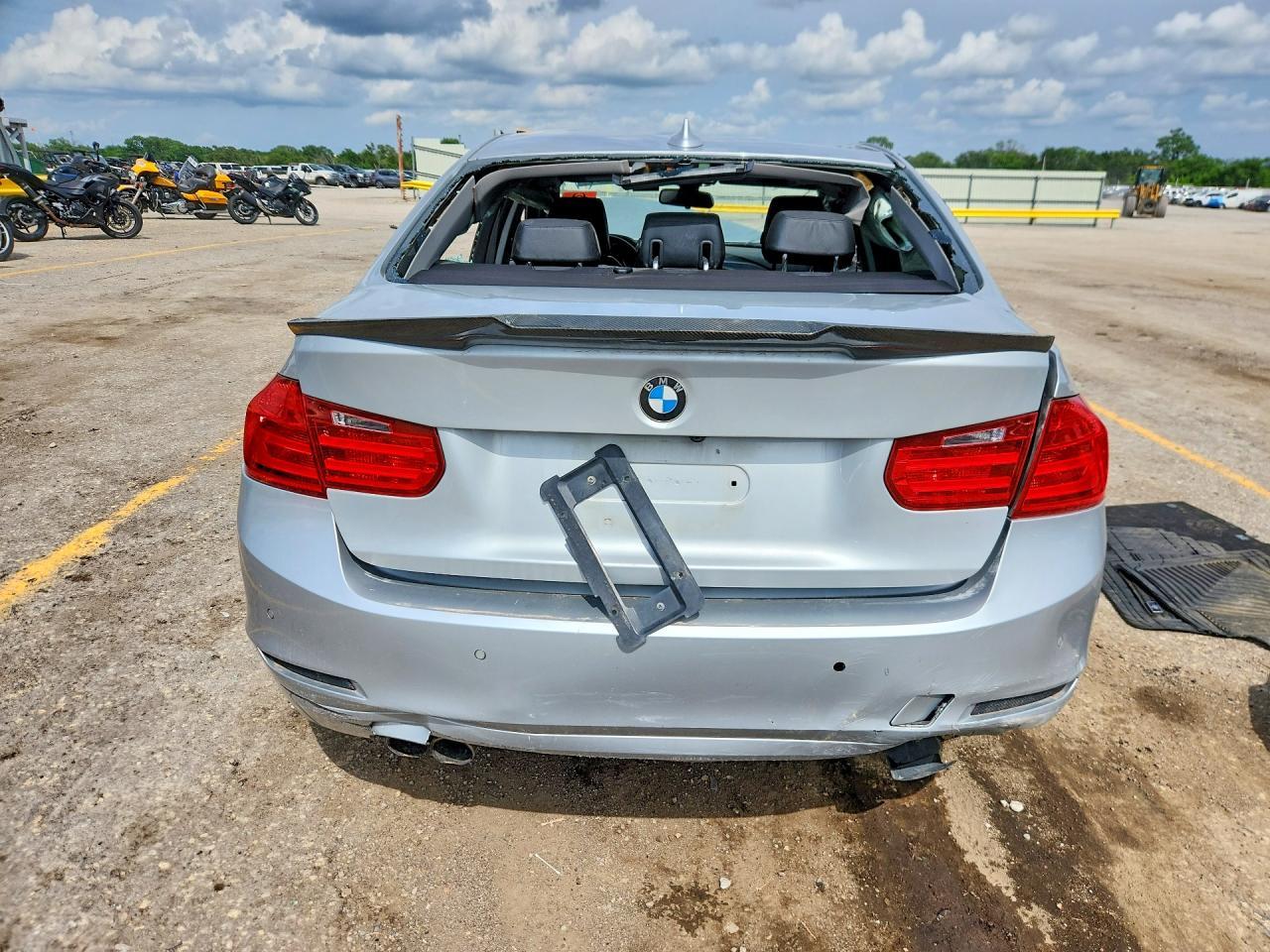 2015 BMW 328 Xi - Фото 6