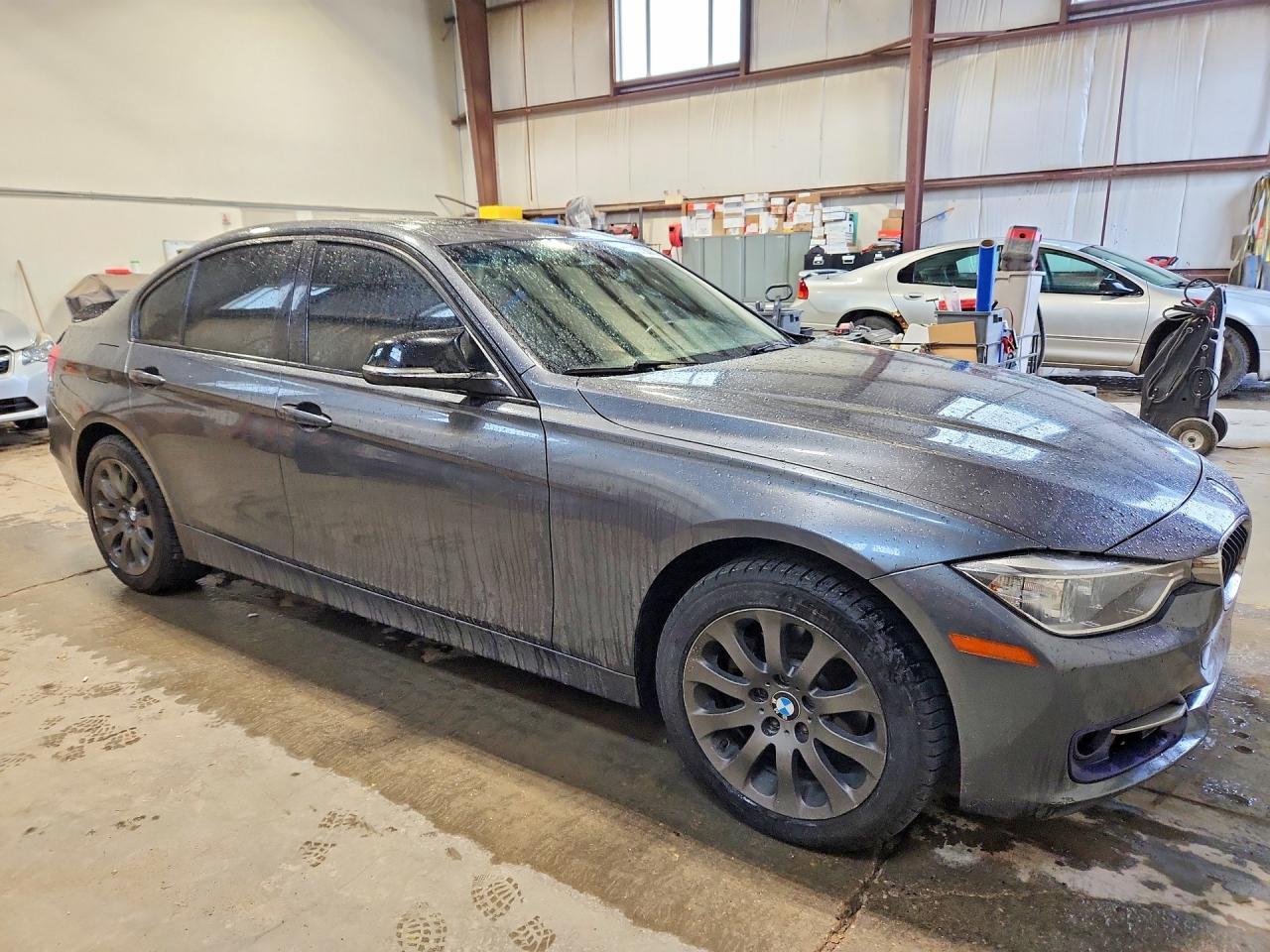 2015 BMW 320 I xDrive - Фото 4