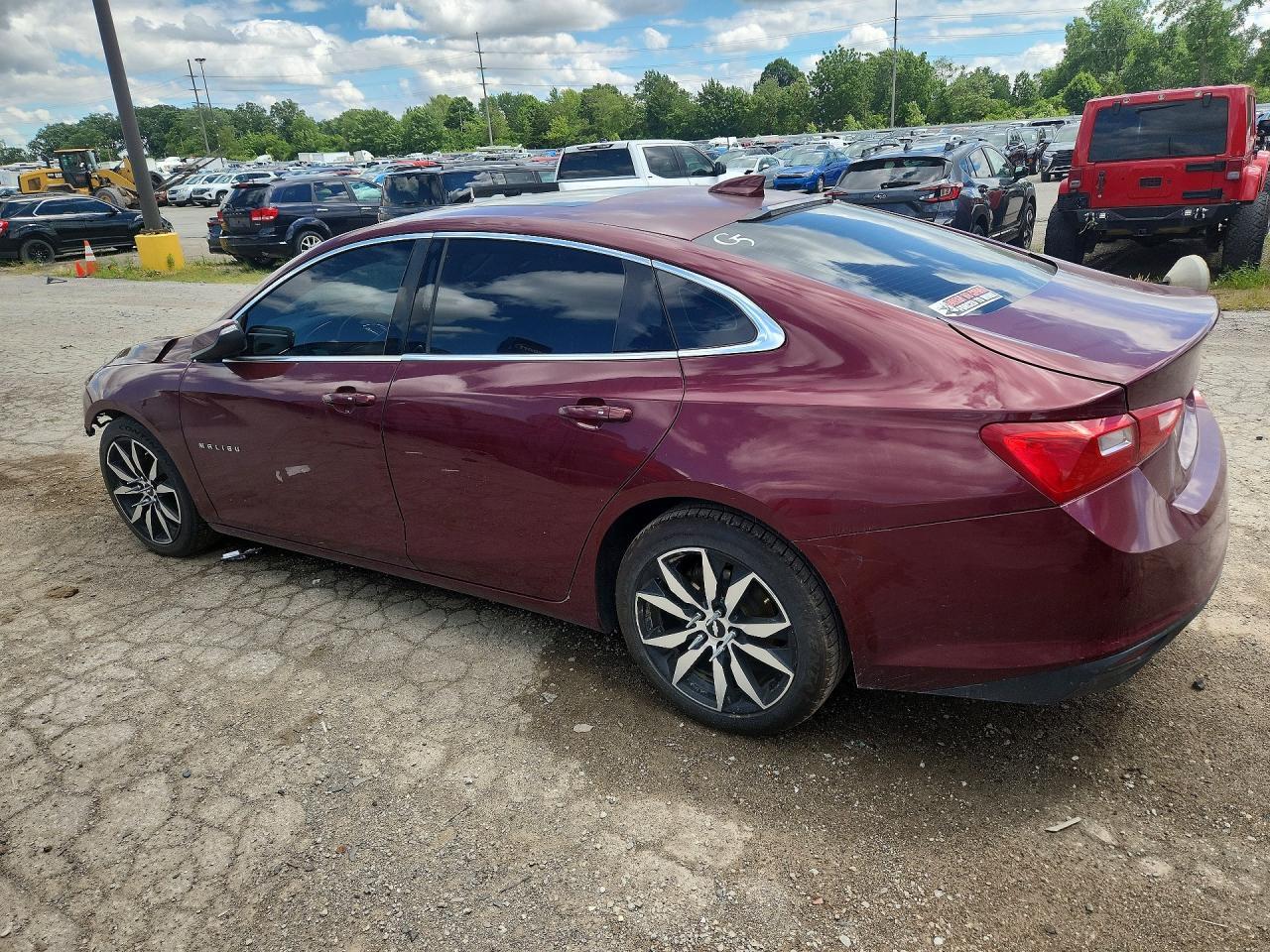 2016 Chevrolet Malibu Lt - Фото 2
