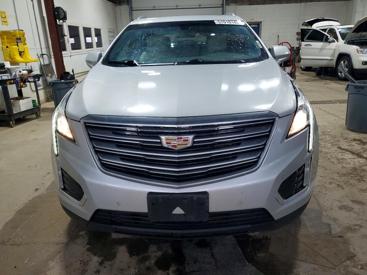 2017 Cadillac Xt5 Luxury - Фото 5