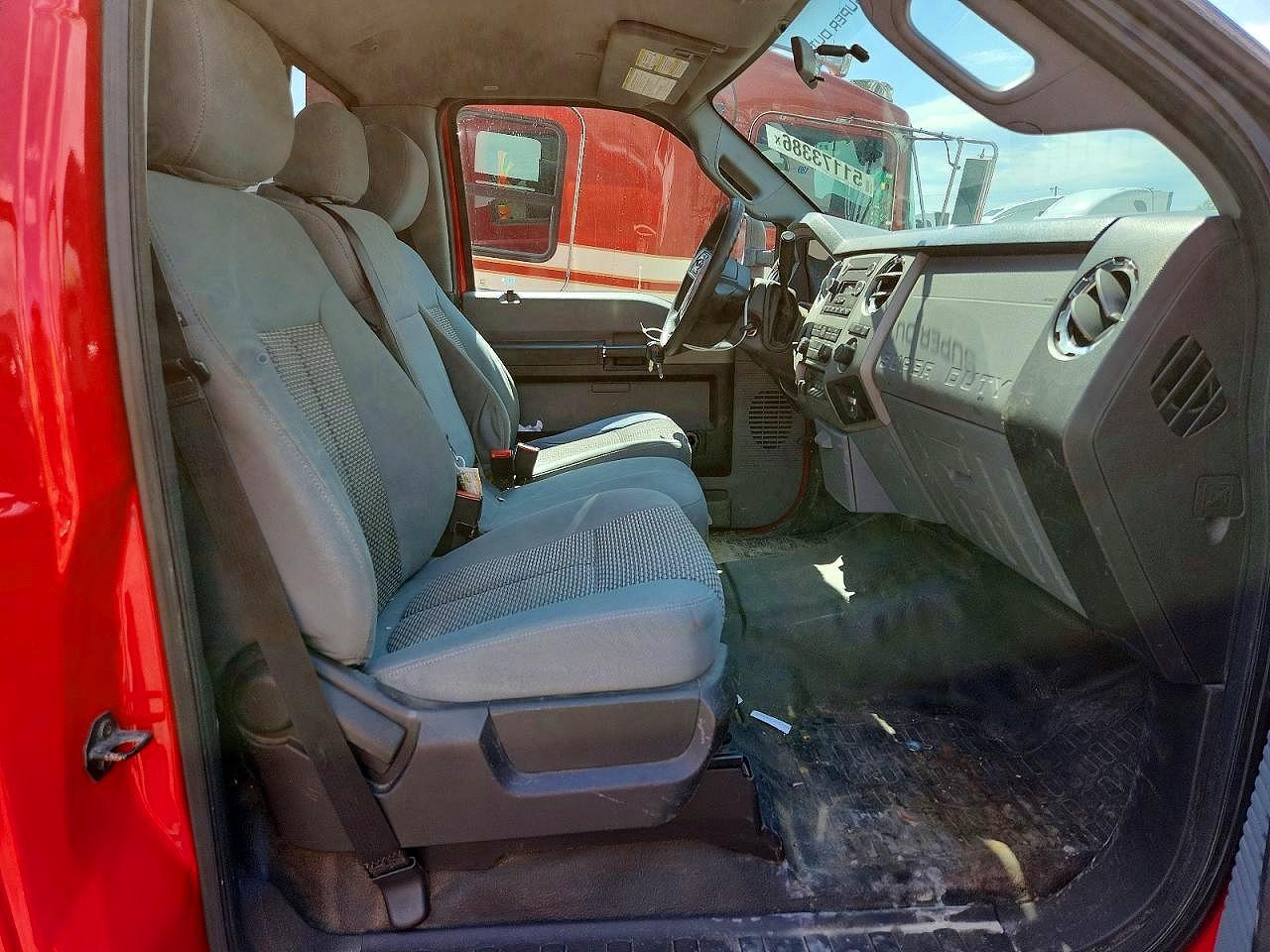 2015 Ford F450 Super - Flat Bed Truck - Фото 5
