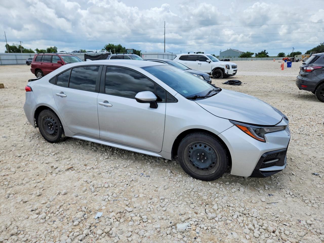 2021 Toyota Corolla Le - Фото 4
