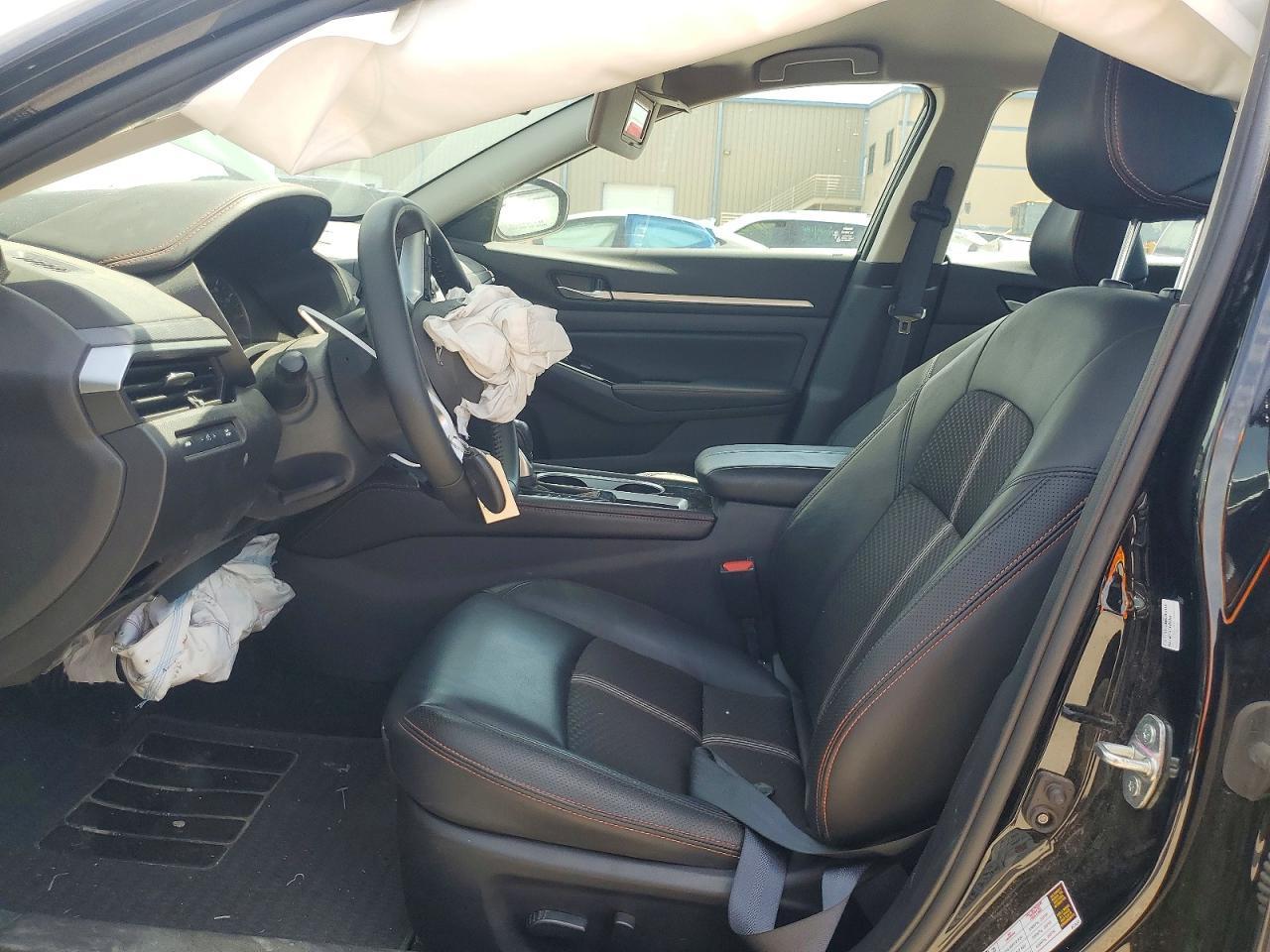 2025 Nissan Altima Sr - Фото 7