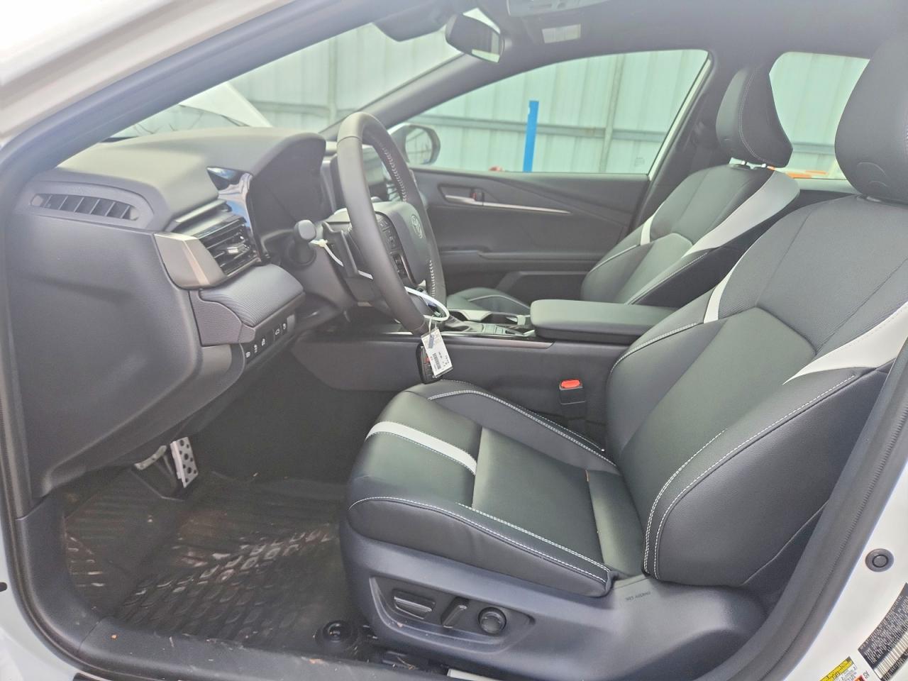 2026 Toyota Camry Se - Image 7