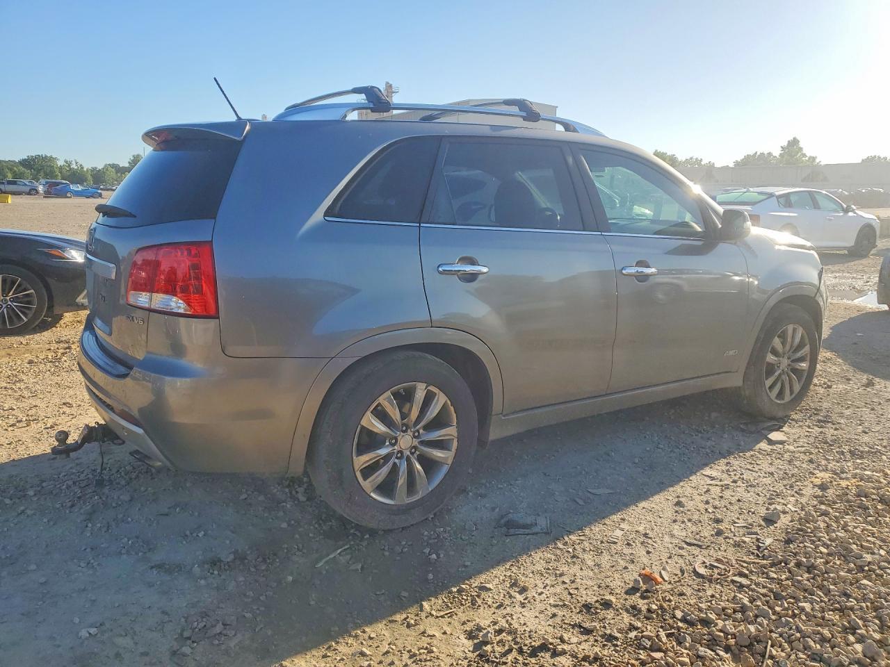 2012 Kia Sorento Sx - Image 3